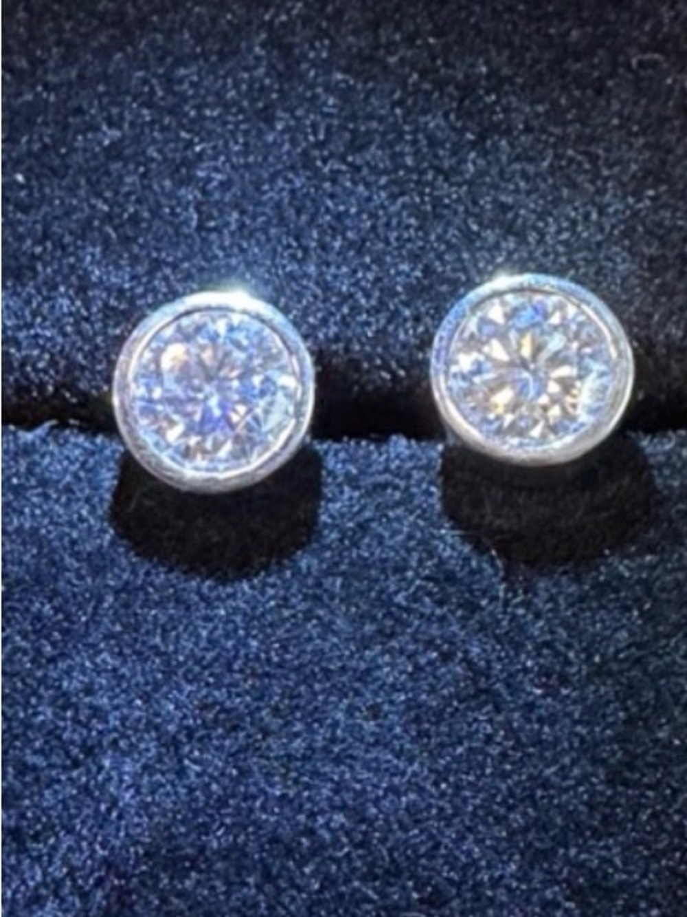 Moissanite 925 Sterling Silver Bezel Stud Earrings NWOT
